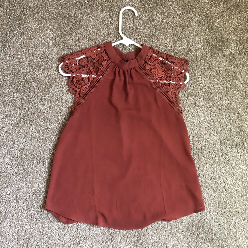 Blouse with beautiful intricate lace details